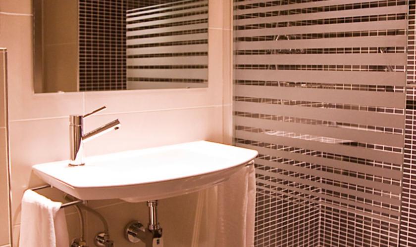 Twin / Double Barcelona House Hotel Twin / Double Barcelona House Hotel